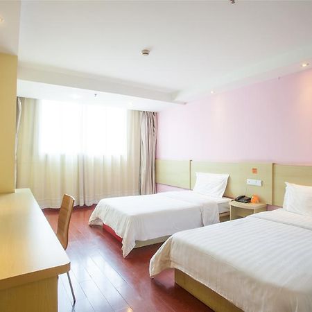 7Days Inn Guangzhou Longkou East מראה חיצוני תמונה