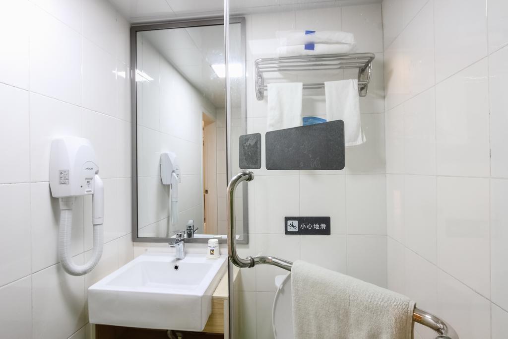 7Days Inn Guangzhou Longkou East מראה חיצוני תמונה